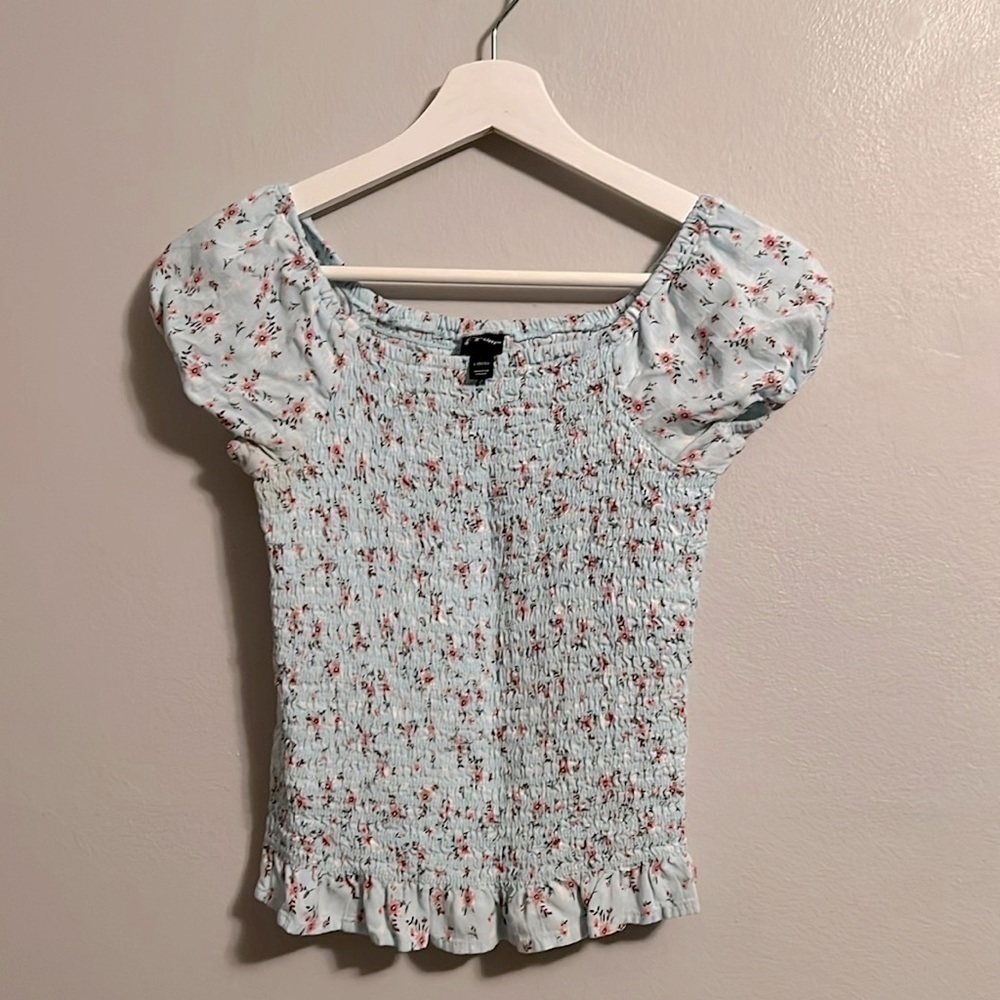 👧🏻Art Class baby blue blouse floral size 10/12 regencycore